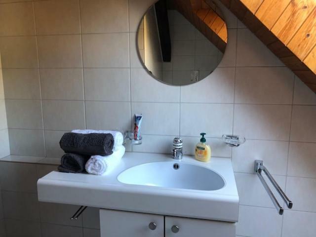 A&B Casa Blanca Apartman 호텔 베팅겐 외부 사진